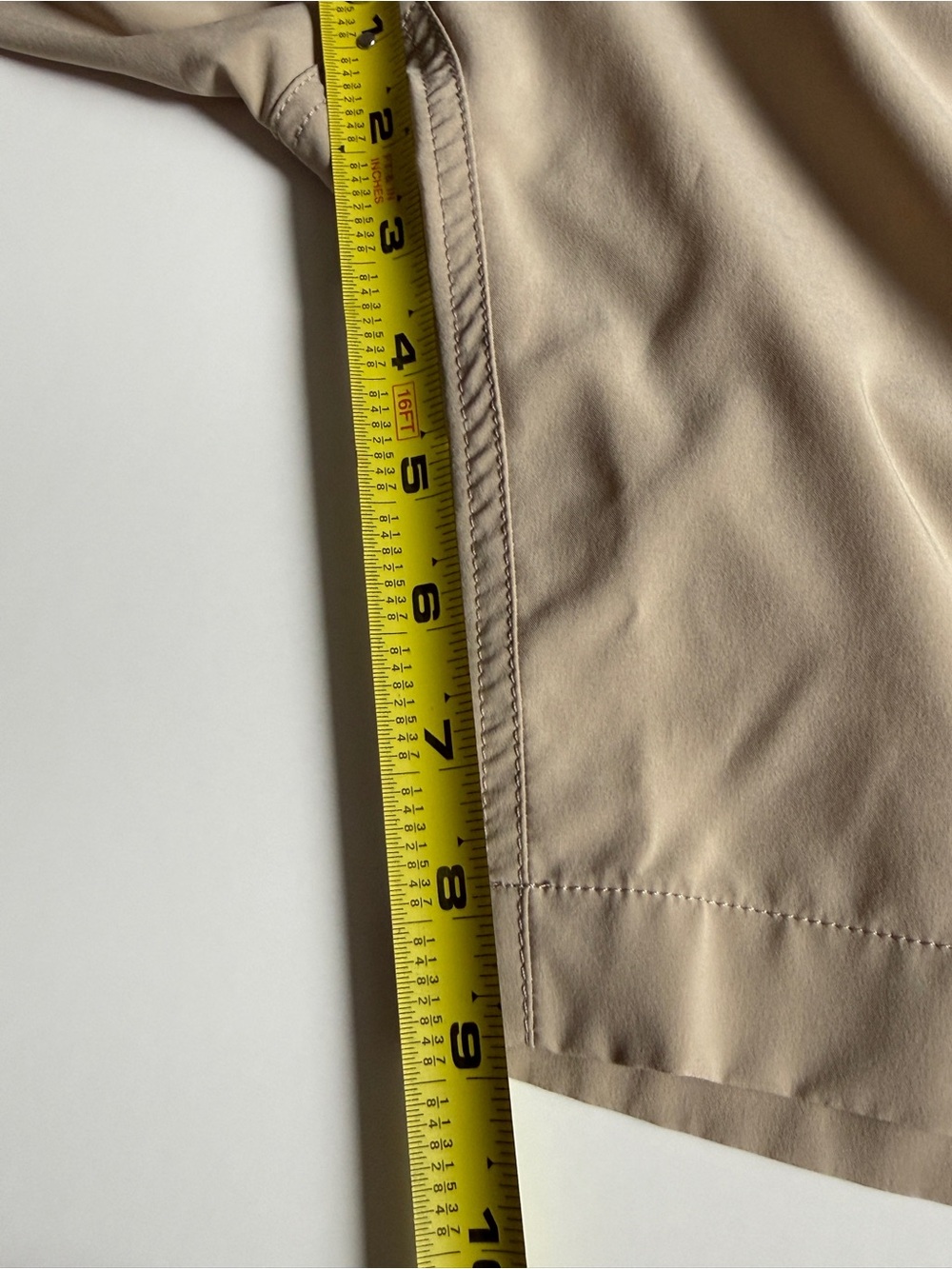 FootJoy Men’s 9” Beige Stone Performance Golf Shorts- Size 33 - Picture 2 of 8